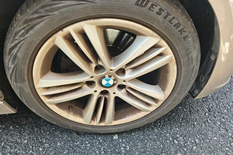 Used BMW 3 Series 2017 320Li Fashion Model Right Front Wheel Hub