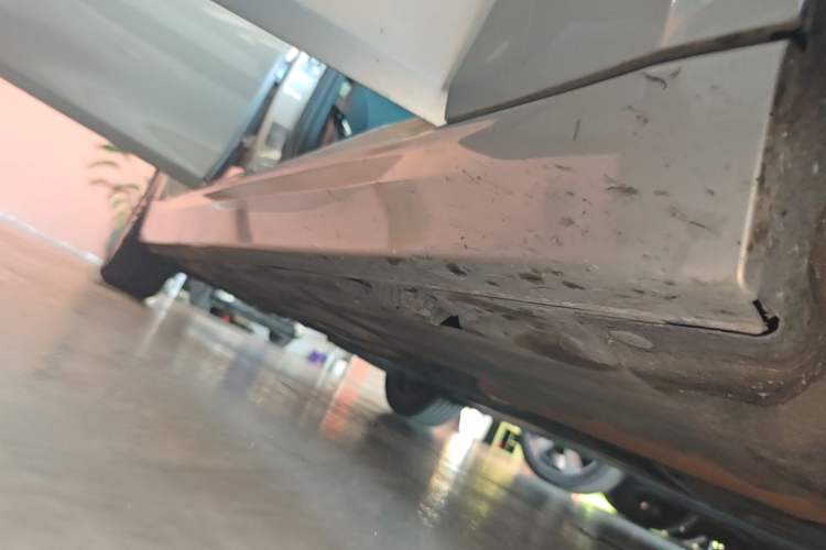 Used BMW 3 Series 2017 320Li Fashion Model Right Side Sill