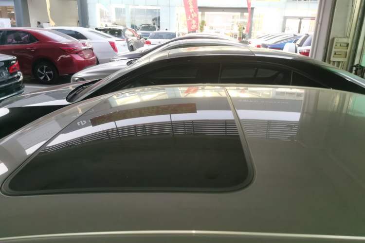 Used BMW 3 Series 2017 320Li xDrive Fashion Model Roof