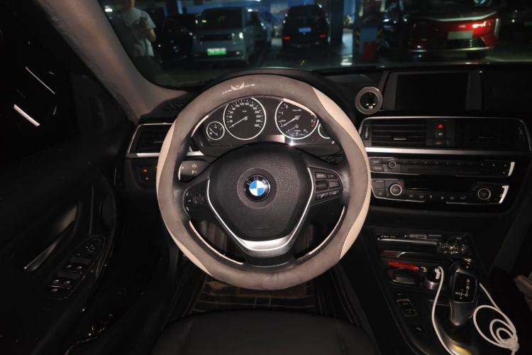 Used BMW 3 Series 2017 320Li Fashion Model Steering Wheel