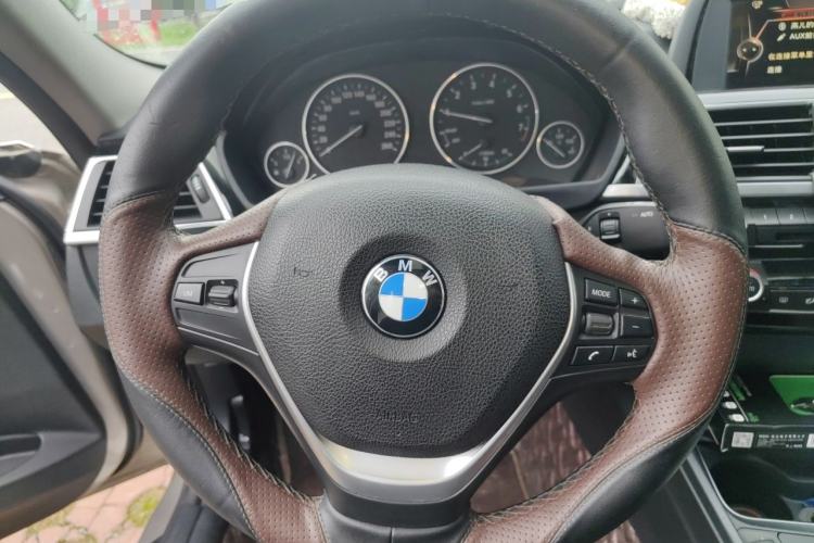 Used BMW 3 Series 2017 320Li Fashion Model Steering Wheel