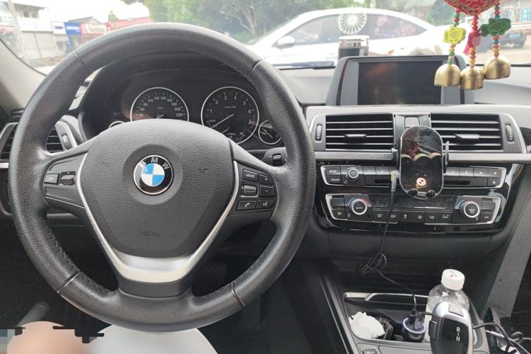 Used BMW 3 Series 2017 320Li Fashion Model Steering Wheel