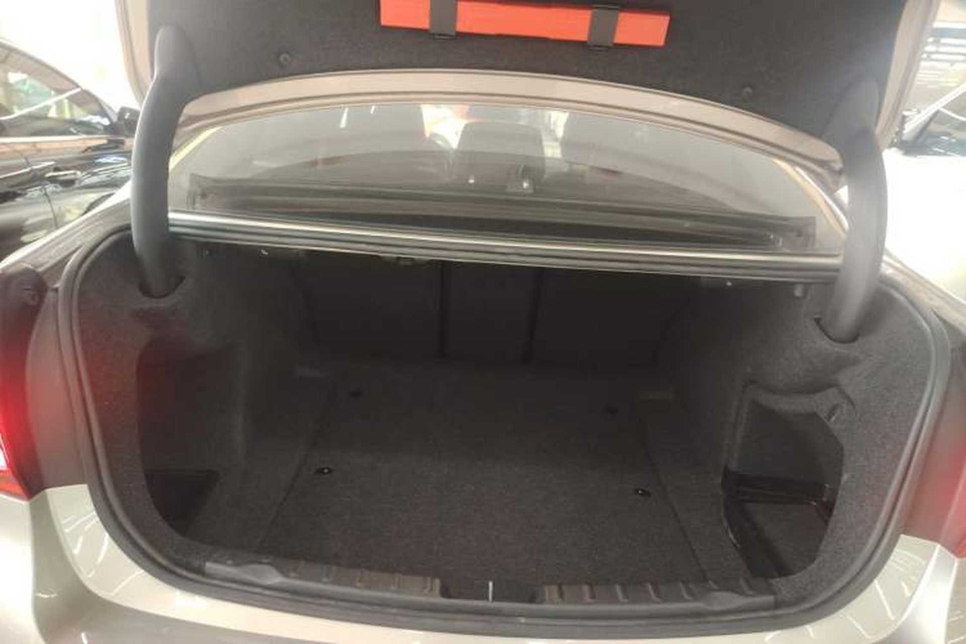 Used BMW 3 Series 2017 320Li Fashion Model Trunk