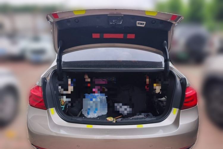 Used BMW 3 Series 2017 320Li Fashion Model Trunk
