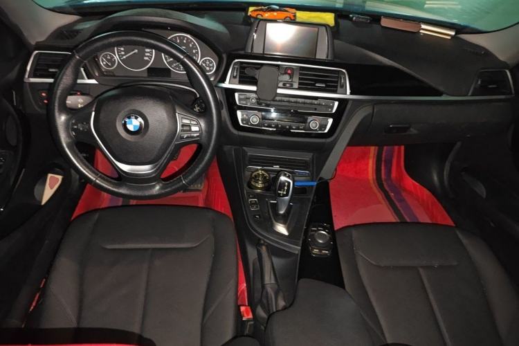 Used BMW 3 Series 2017 320Li Fashion Model Center Console