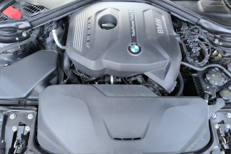 Used BMW 3 Series 2017 320i M Sport Engine Bay