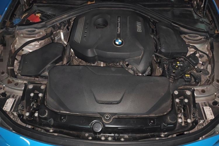 Used BMW 3 Series 2017 320Li Fashion Model Engine Bay
