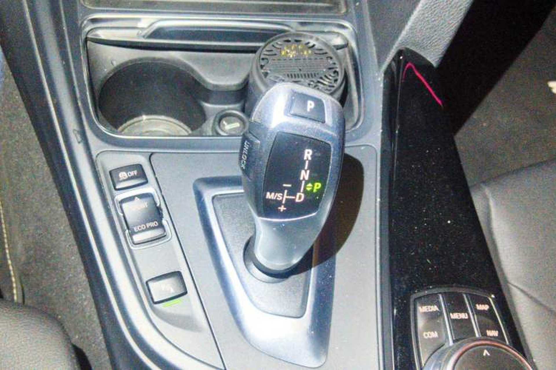 Used BMW 3 Series 2017 320Li Fashion Model Gear Lever