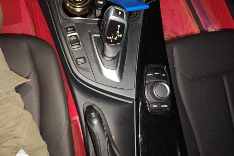 Used BMW 3 Series 2017 320Li Fashion Model Gear Lever
