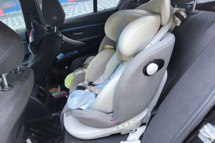 Used BMW 3 Series 2017 320i M Sport Left Rear Seat