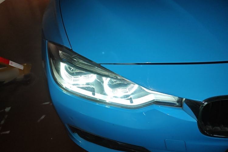 Used BMW 3 Series 2017 320Li Fashion Model Right Front Headlight