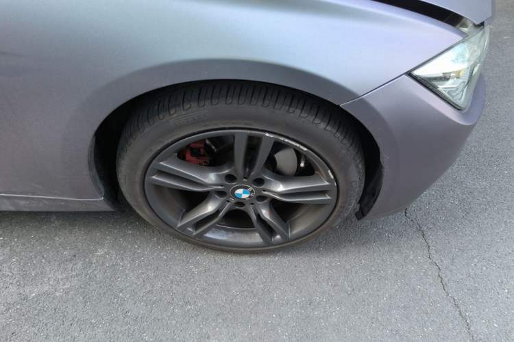 Used BMW 3 Series 2017 320i M Sport Right Front Wheel Hub