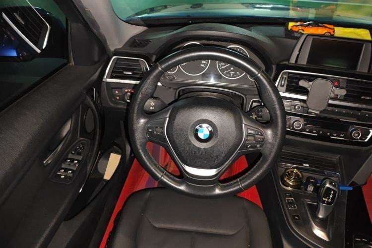 Used BMW 3 Series 2017 320Li Fashion Model Steering Wheel