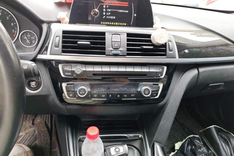 Used BMW 3 Series 2017 320Li Fashion Model Audio And AC Panel