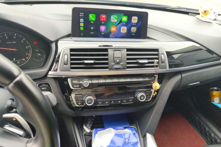 Used BMW 3 Series 2017 320Li M Sport Edition Audio And AC Panel