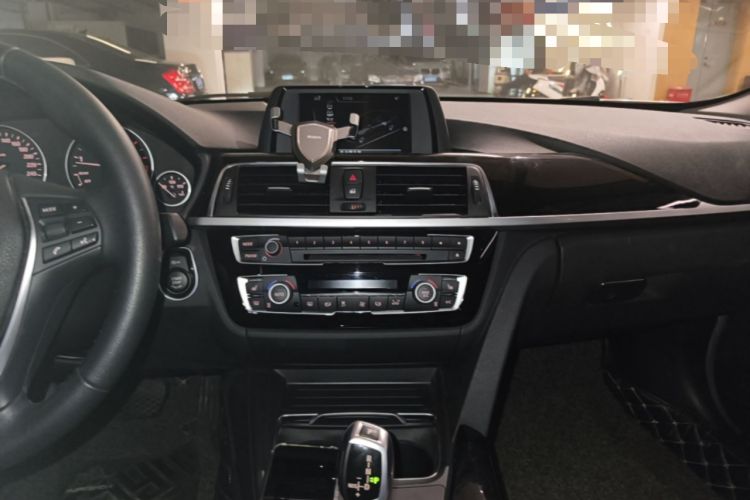 Used BMW 3 Series 2017 320Li Fashion Model Audio And AC Panel