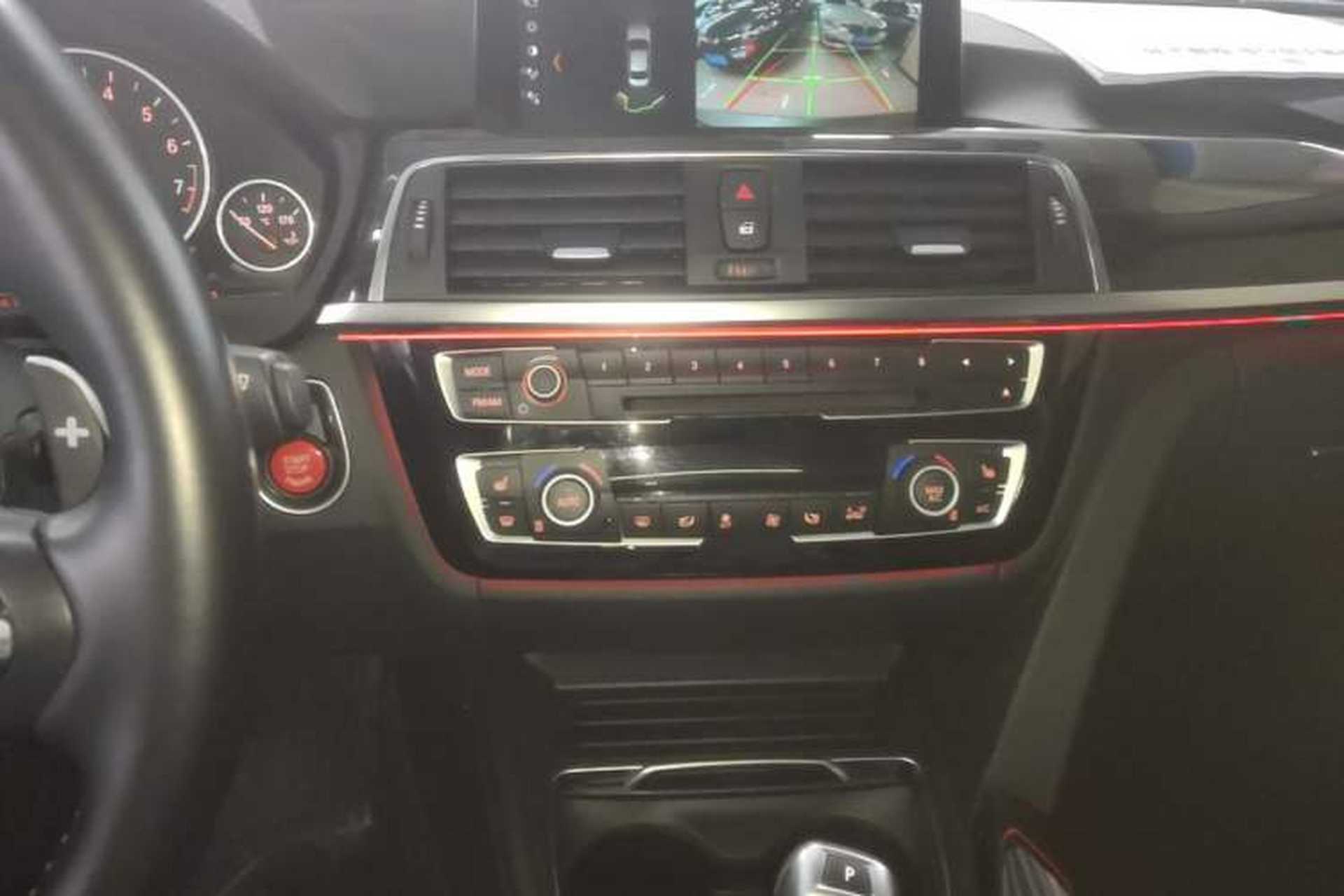 Used BMW 3 Series 2017 320Li Luxury Design Package Audio And AC Panel
