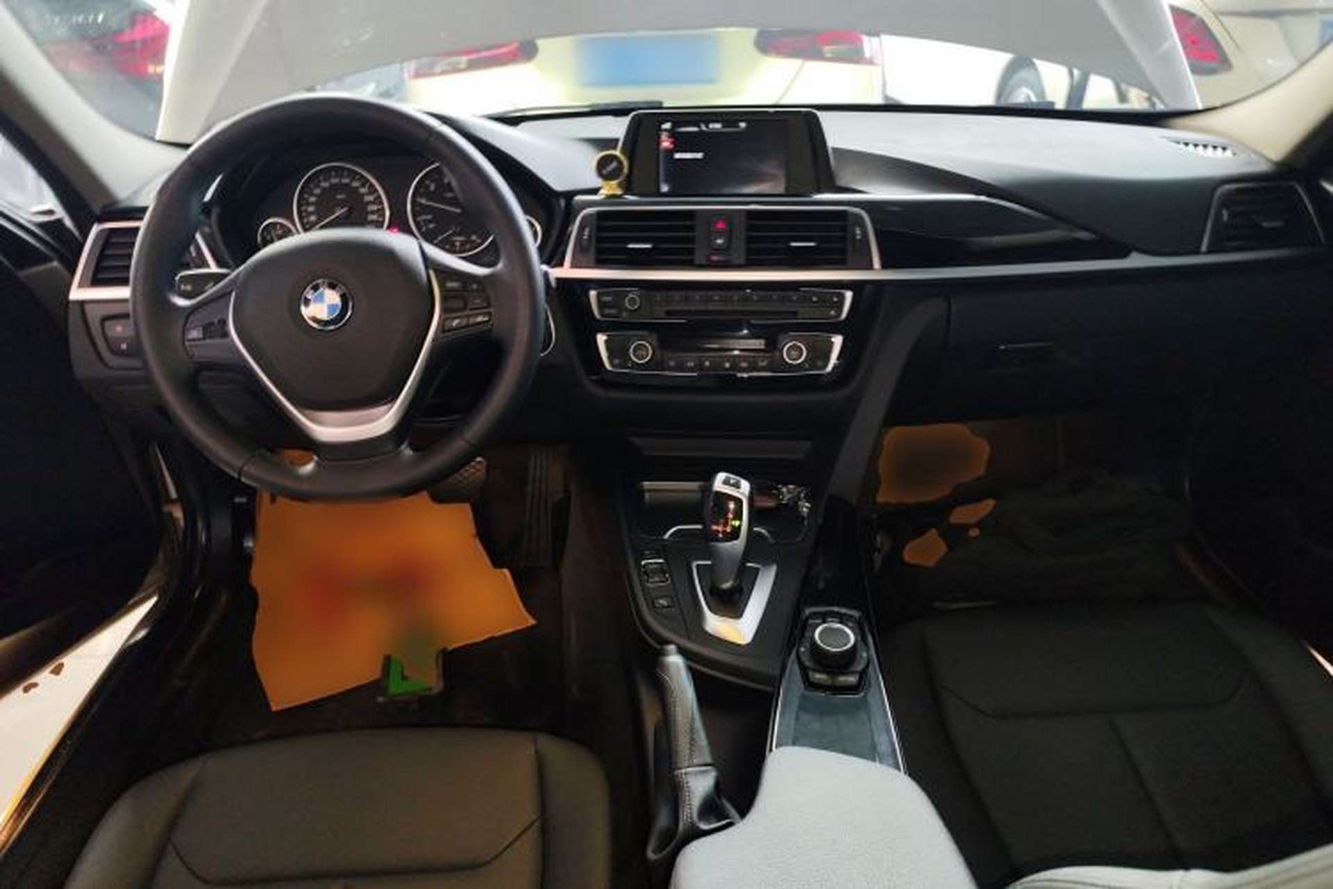 Used BMW 3 Series 2017 320Li Fashion Model Center Console