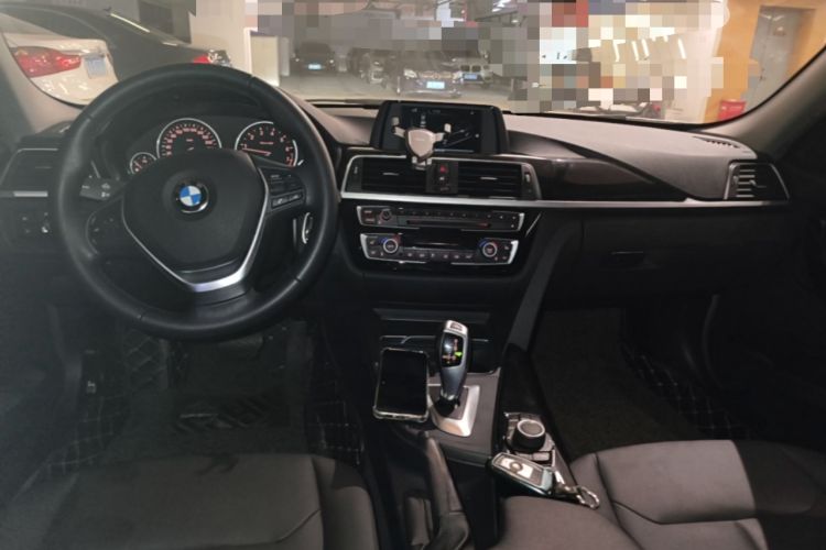 Used BMW 3 Series 2017 320Li Fashion Model Center Console