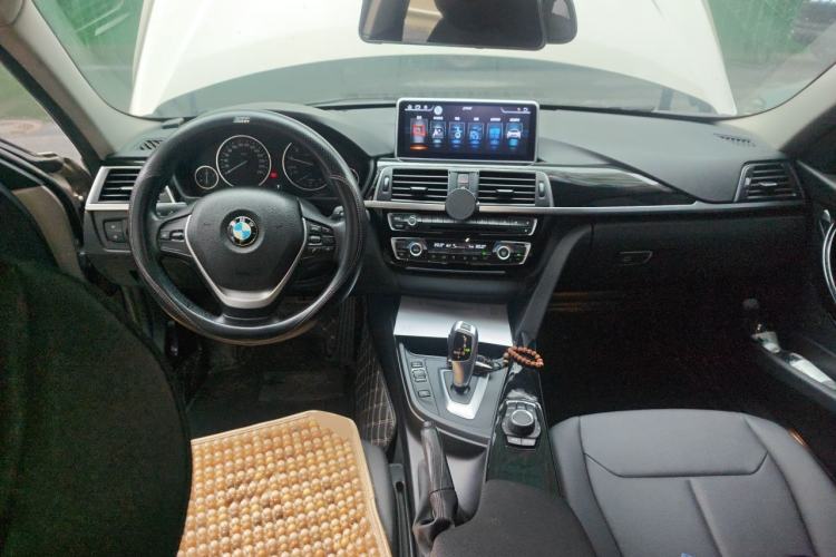 Used BMW 3 Series 2017 320Li Fashion Model Center Console