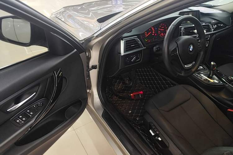 Used BMW 3 Series 2017 320Li Fashion Model Driver Seat