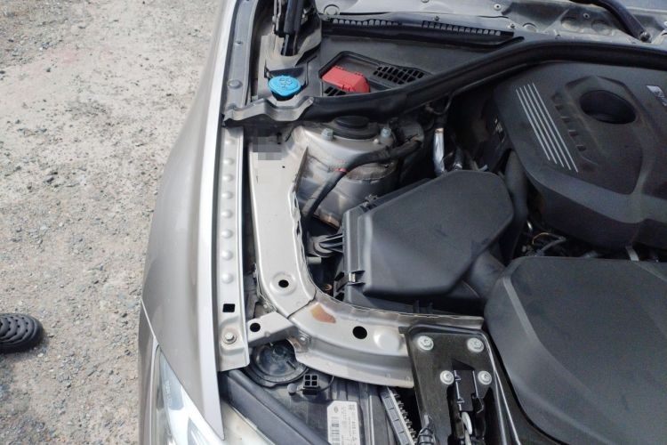 Used BMW 3 Series 2017 320Li xDrive Fashion Model Engine Bay Right