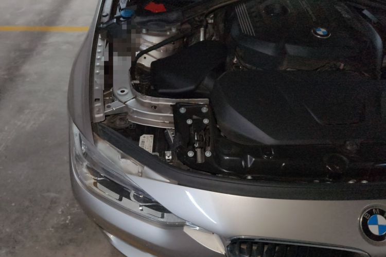 Used BMW 3 Series 2017 320Li Fashion Model Engine Bay Right