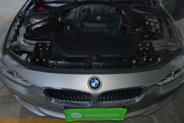 Used BMW 3 Series 2017 320Li Fashion Model Engine Bay