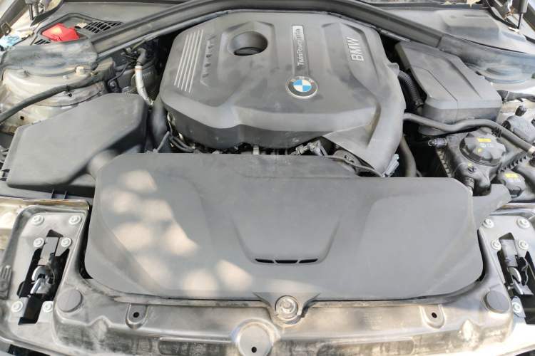 Used BMW 3 Series 2017 320Li Fashion Model Engine Bay