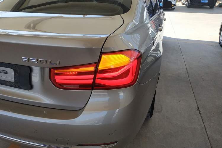 Used BMW 3 Series 2017 320Li Fashion Model Exterior 3