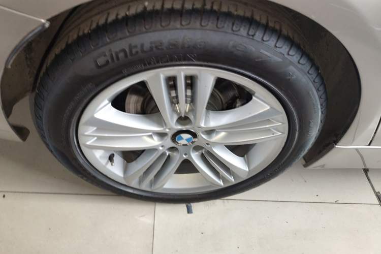 Used BMW 3 Series 2017 320Li Fashion Model Exterior 4