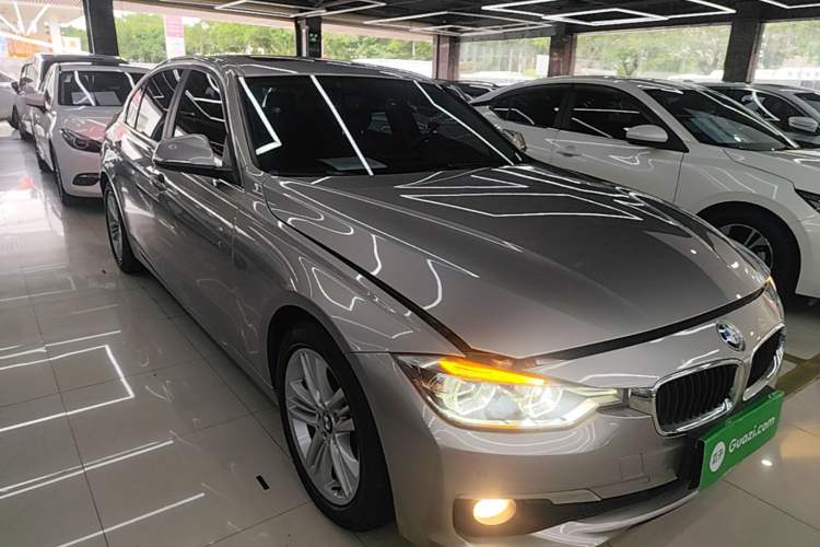Used BMW 3 Series 2017 320Li Fashion Model Front Right 45 Deg