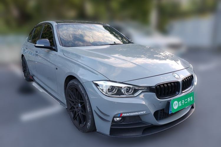 Used BMW 3 Series 2017 320i M Sport Front Right 45 Deg