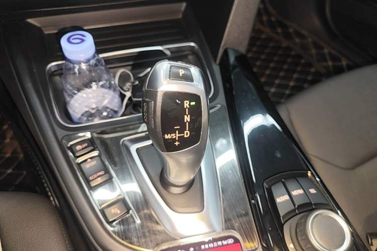 Used BMW 3 Series 2017 320Li Fashion Model Gear Lever