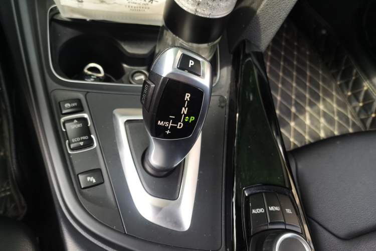 Used BMW 3 Series 2017 320Li Fashion Model Gear Lever