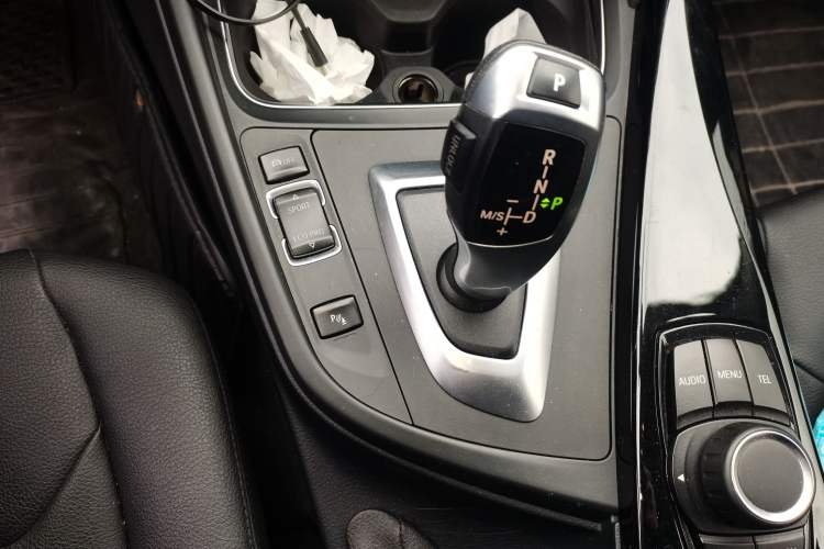Used BMW 3 Series 2017 318Li Fashion Model Gear Lever