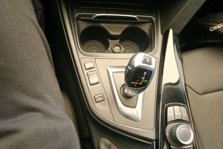 Used BMW 3 Series 2017 320Li Fashion Model Gear Lever