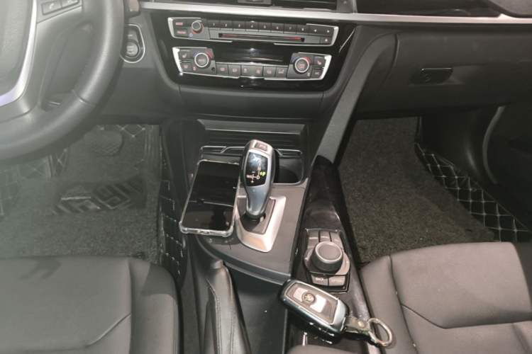 Used BMW 3 Series 2017 320Li Fashion Model Gear Lever