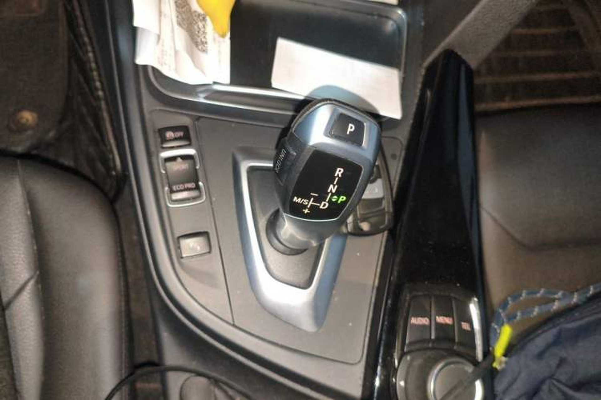 Used BMW 3 Series 2017 320Li Fashion Model Gear Lever