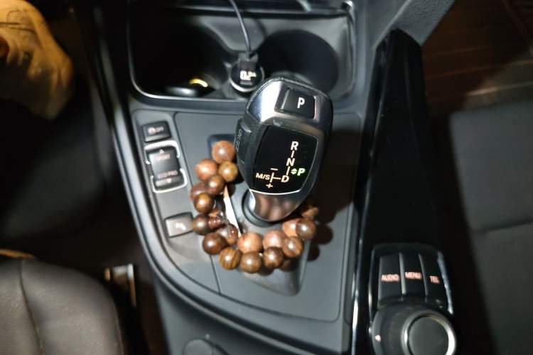 Used BMW 3 Series 2017 320Li Fashion Model Gear Lever