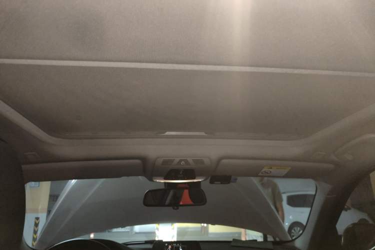 Used BMW 3 Series 2017 320Li Fashion Model Headliner