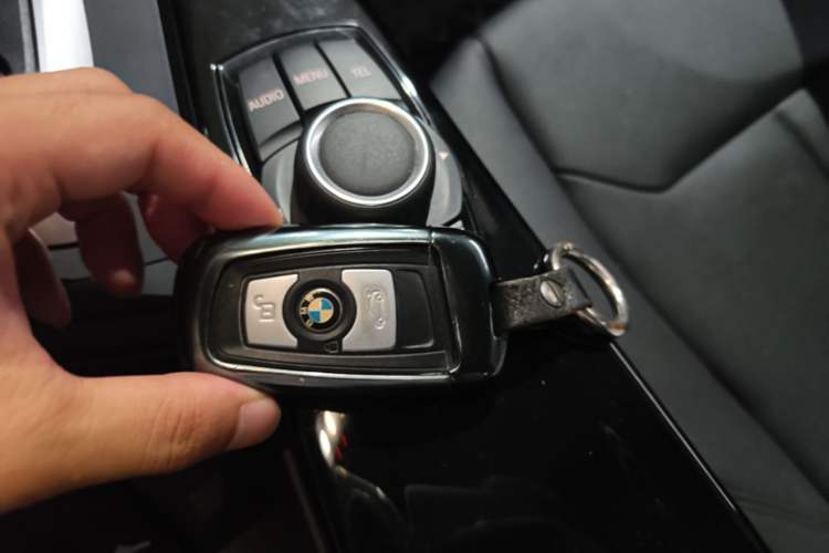 Used BMW 3 Series 2017 320Li Fashion Model Interior 1