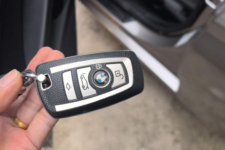 Used BMW 3 Series 2017 320Li Fashion Model Interior 1