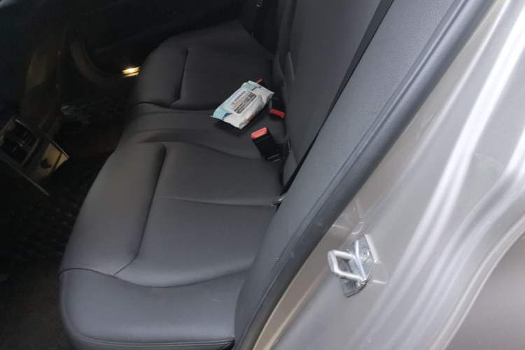 Used BMW 3 Series 2017 320Li Fashion Model Interior 4