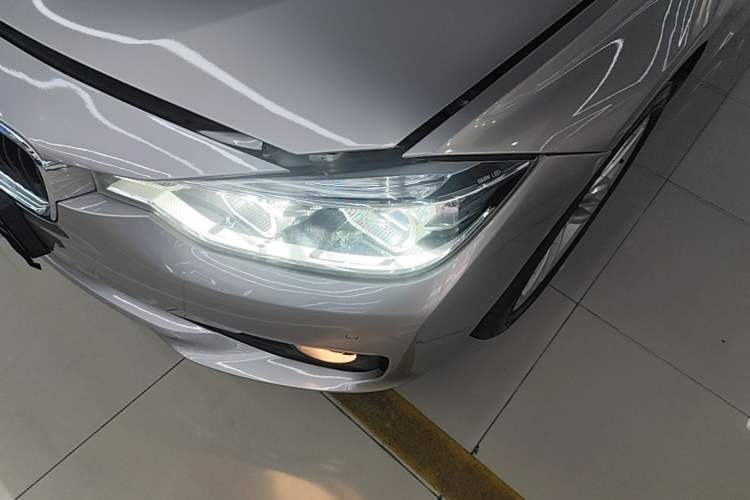 Used BMW 3 Series 2017 320Li Fashion Model Left Front Headlight