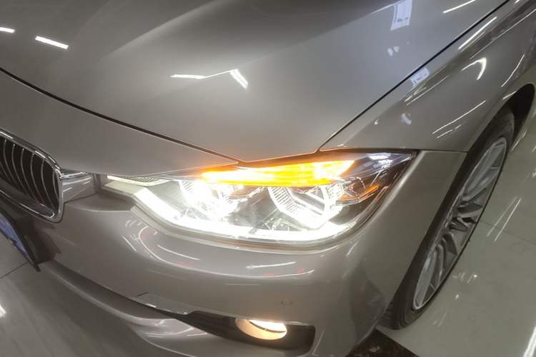 Used BMW 3 Series 2017 320Li Luxury Design Package Left Front Headlight