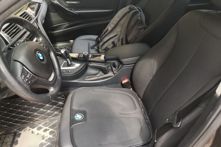 Used BMW 3 Series 2017 320Li Fashion Model Left Front Seat