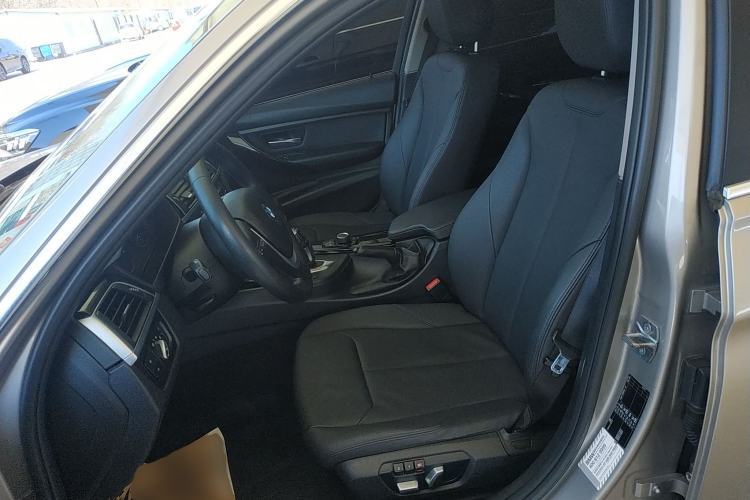 Used BMW 3 Series 2017 320Li Fashion Model Left Front Seat