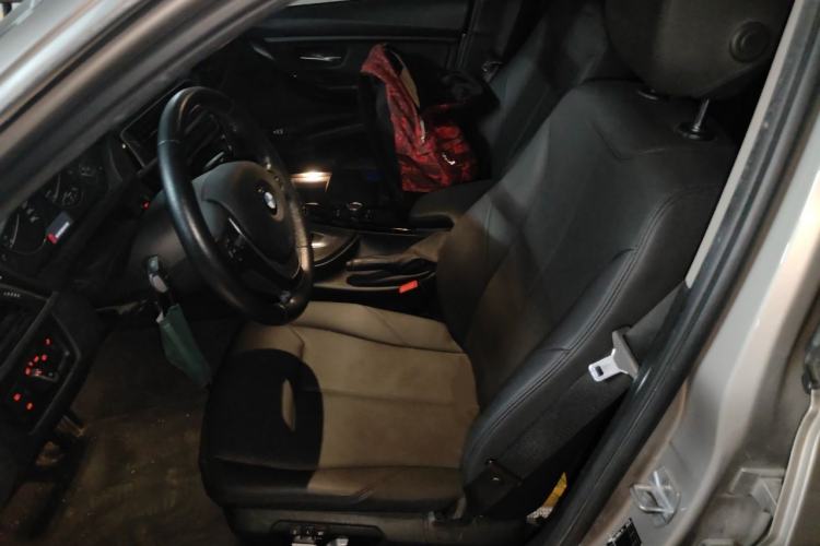 Used BMW 3 Series 2017 320Li Fashion Model Left Front Seat