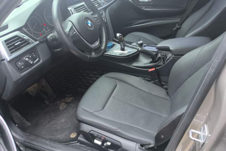 Used BMW 3 Series 2017 320Li Fashion Model Left Front Seat